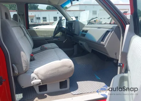 1994 Chevrolet Gmt-400 C1500 z USA, uszkodzony, nr VIN 2GCEC19H1R1137591